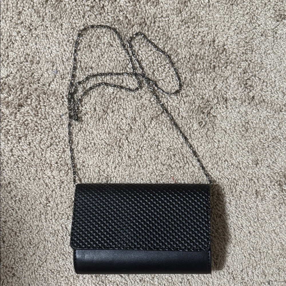 Elegant Neiman Marcus Vintage Black Chain Strap Women's Bag